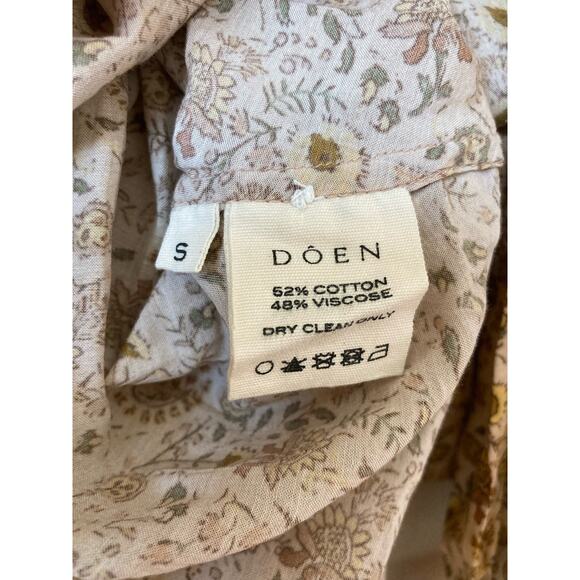 Doen Floral Blouse in Brown and Cream - Picture 9 of 10